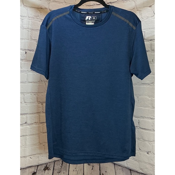 2 Russell Athletics Men’s DriPower 360 Training Tees (Size M) - Picture 3 of 8